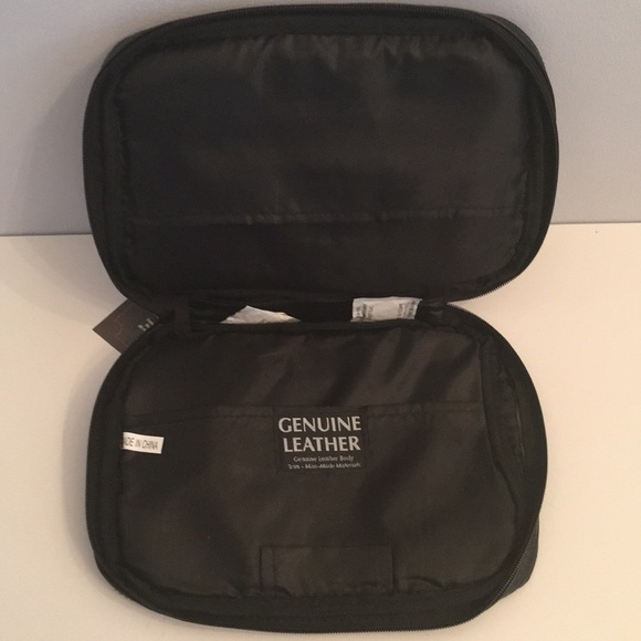 Embassy Black Pebbled Leather Cosmetics Bag NWT - Picture 5 of 7